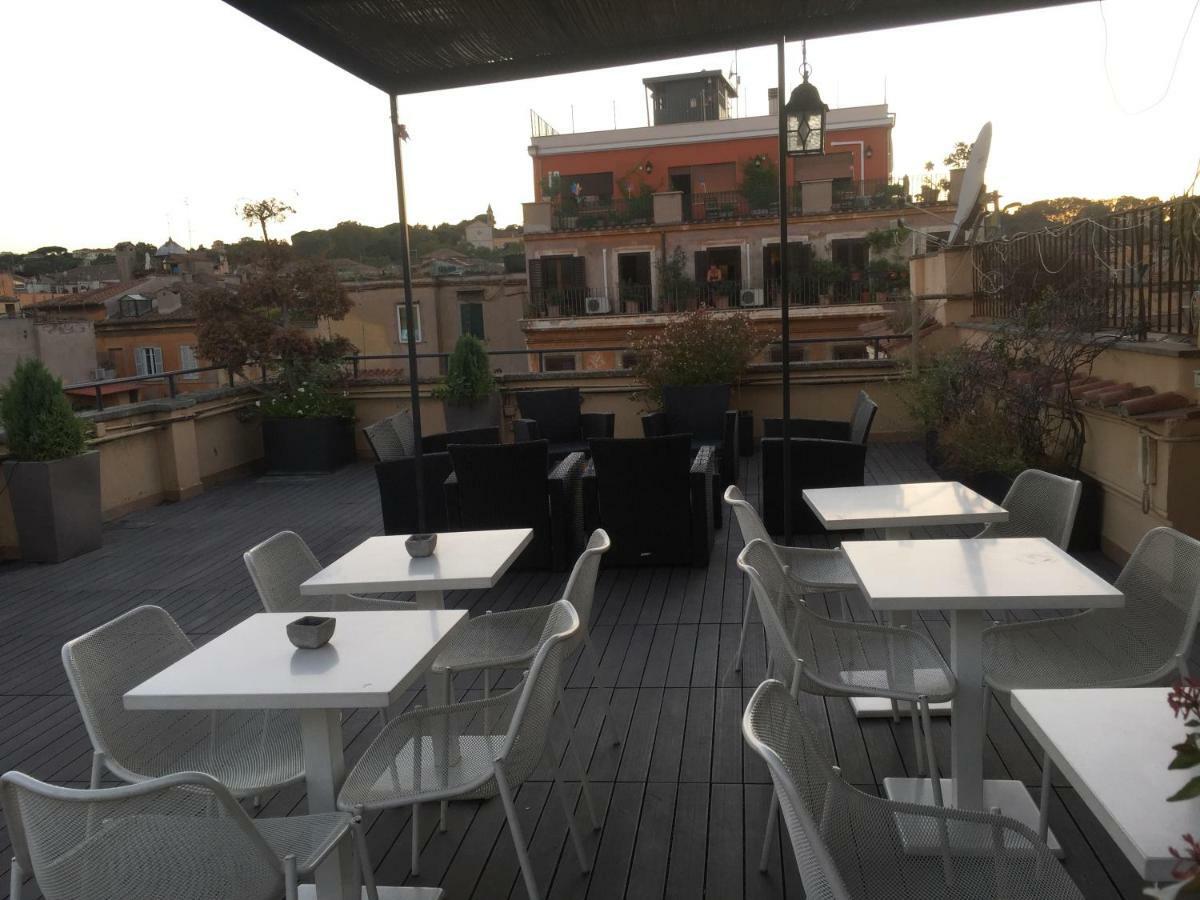 Livia B&B - Trastevere Рим Экстерьер фото